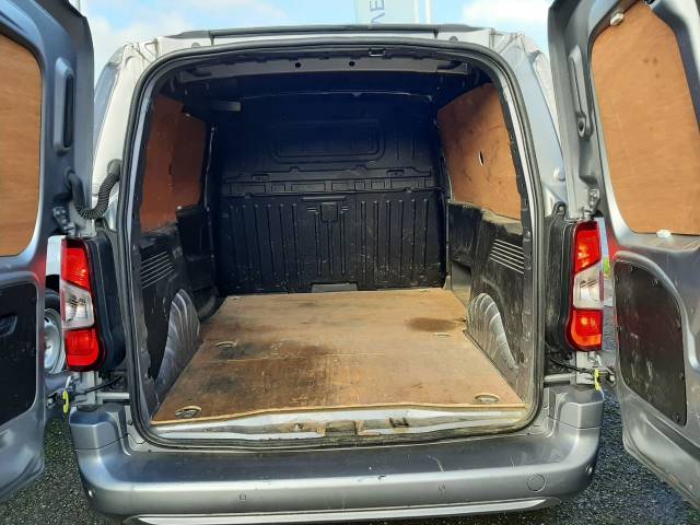 2019 Vauxhall Combo Cargo 2300 1.5 Turbo D 100ps H1 Sportive Van