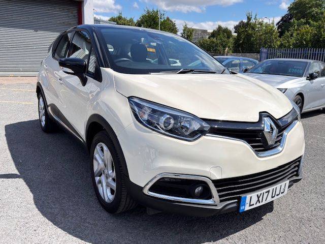 Renault Captur 0.9 TCE 90 Dynamique Nav 5dr Hatchback Petrol Cream/black