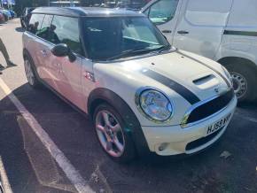 MINI CLUBMAN 2009 (59) at Westcars of Tiverton Tiverton