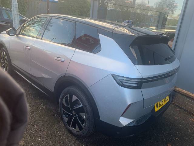 2025 Vauxhall Grandland 1.2 Hybrid [136] Ultimate 5dr e-DCT6 [Pan Roof]