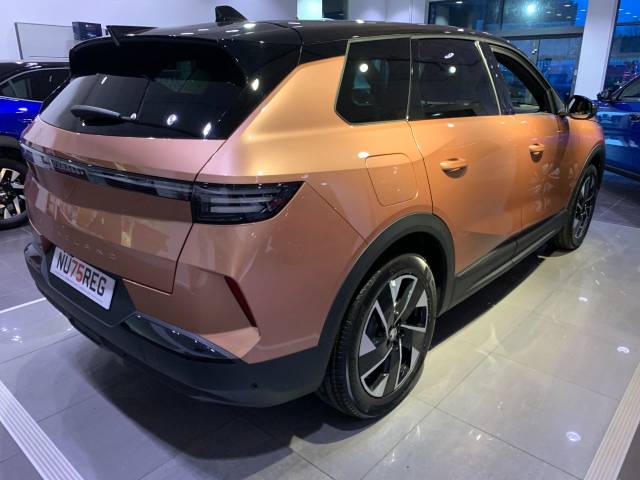 2025 Vauxhall Grandland 1.2 Hybrid [136] Ultimate 5dr e-DCT6 [Pan Roof]